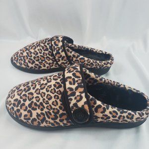 New, GloLily Womens Slippers in Leopard Print Size 11 M